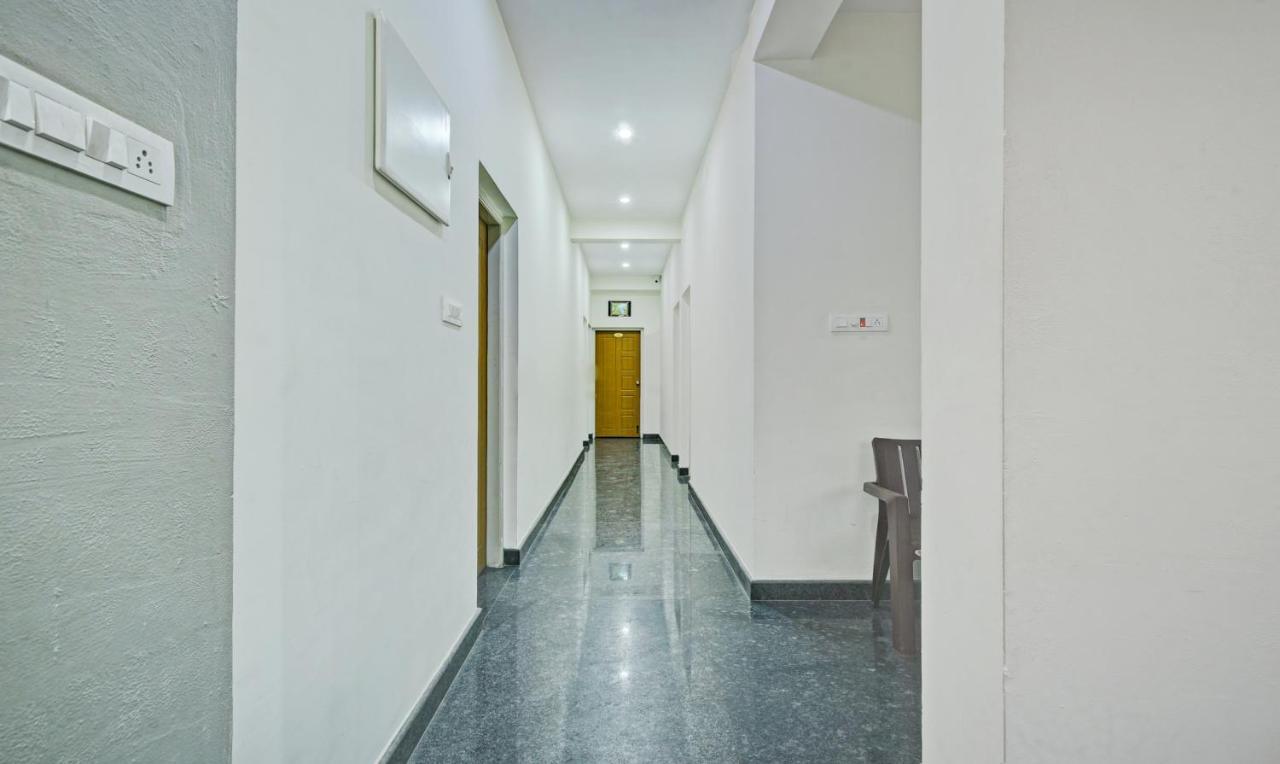 Treebo Trend Karan Residency Hotel Májszúr Kültér fotó